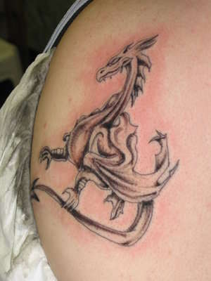 Dragon-Outline/shading tattoo