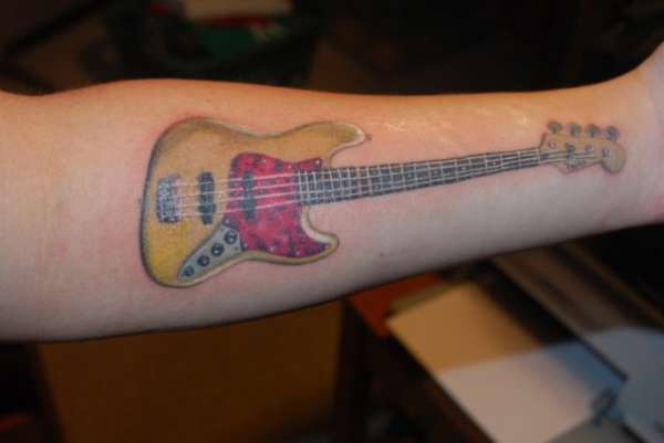 Fender Deluxe Active Jazz Bass tattoo