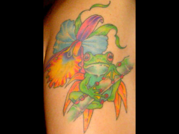Frog on bamboo /w Flower tattoo