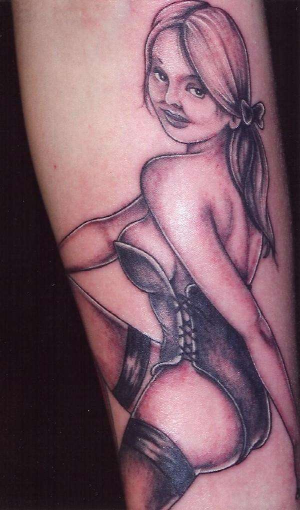 pin up tattoo