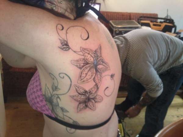 lilly 2 tattoo