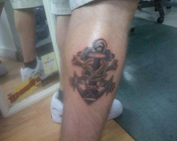skull anchor finished tattoo