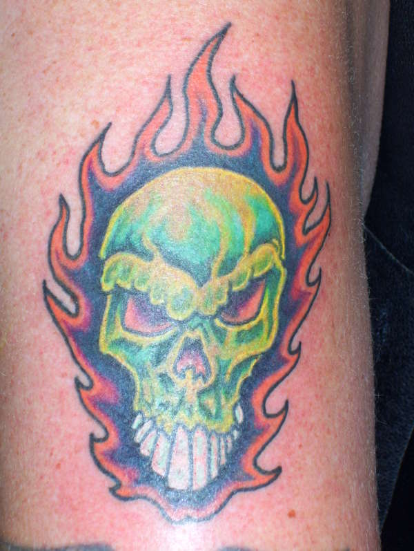 flaming skull tattoo