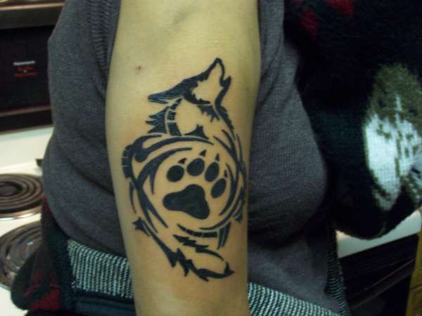 tribal wolf tattoo