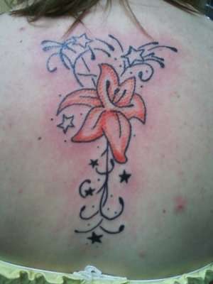 Flower action tattoo
