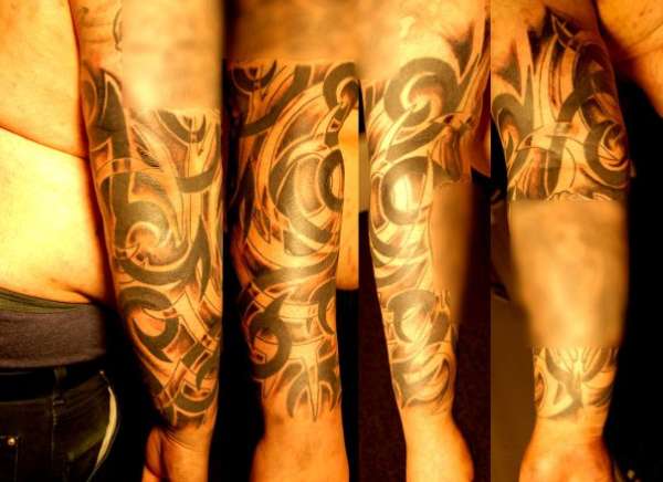 Arm Tribal tattoo