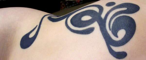 Side tattoo tattoo