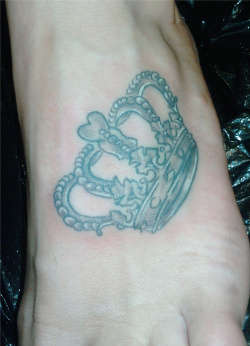 crown tattoo