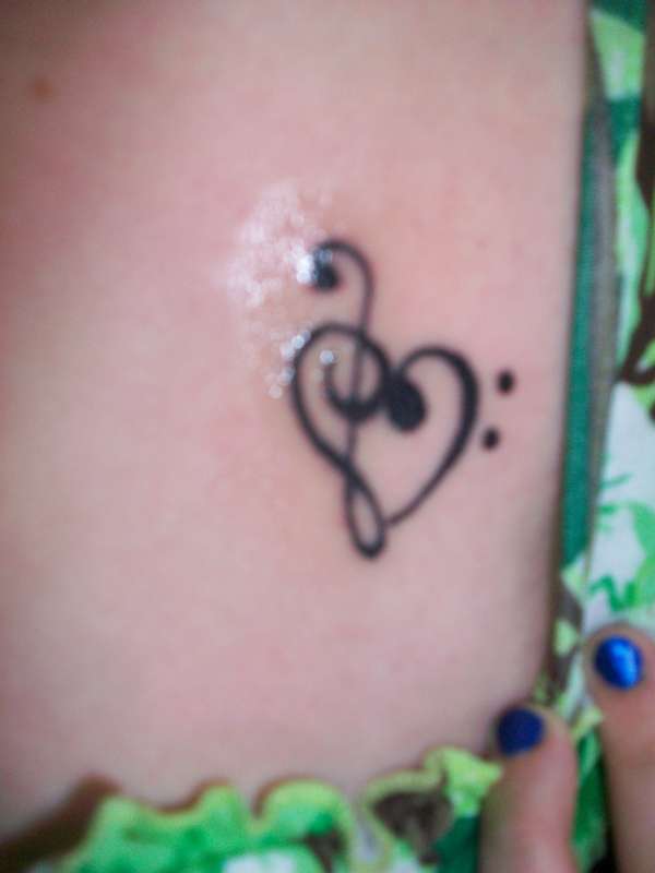 music heart tattoo