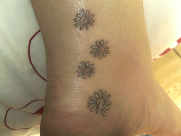 Daisy Tattoo tattoo
