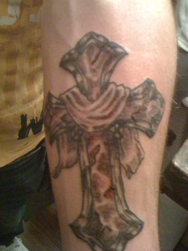 CROSS tattoo