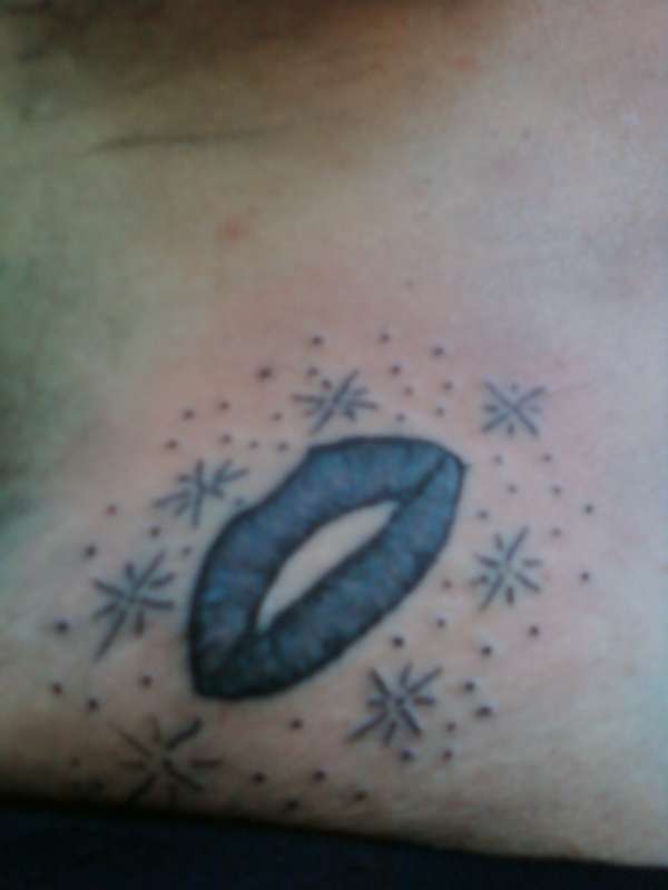 Linda's Lips tattoo