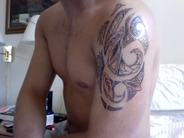 Hawaiian style tattoo