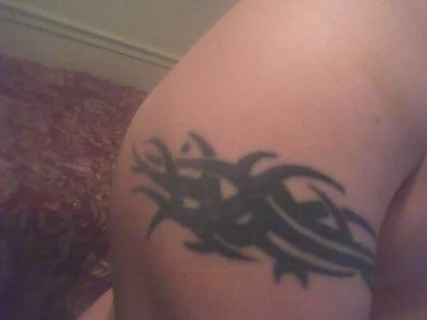 tribal arm band tattoo
