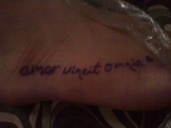 Amor Vincit Omnia tattoo