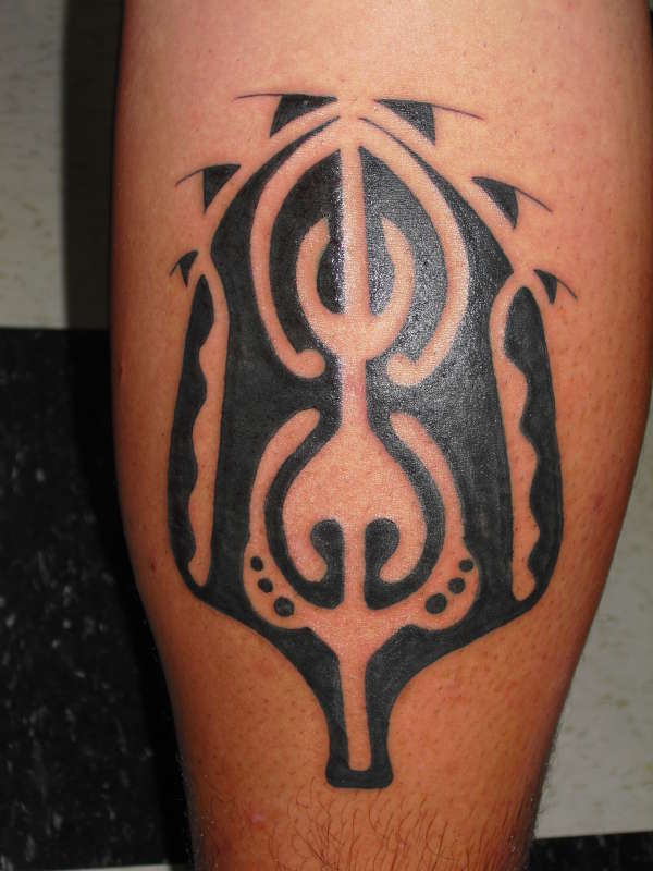 Poly Tribal tattoo