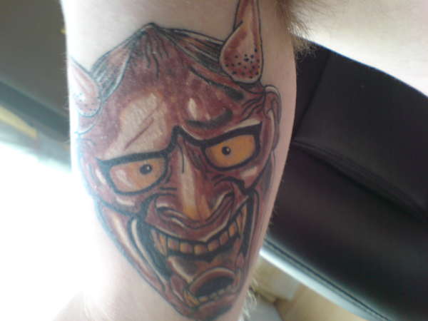 hanya mask tattoo