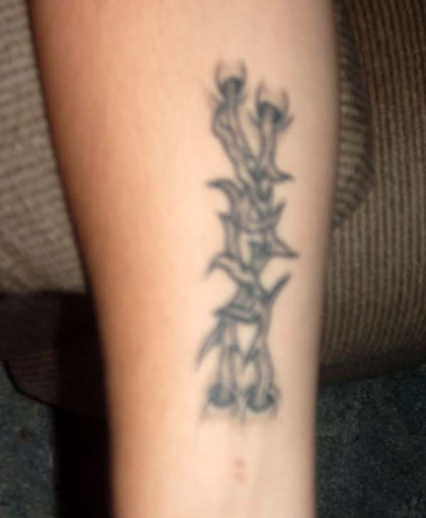 Vines & Vaines tattoo