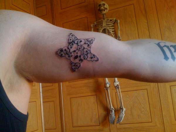 star of skulls tattoo