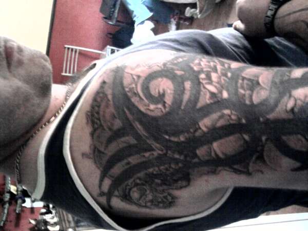 tribal n dragon tattoo