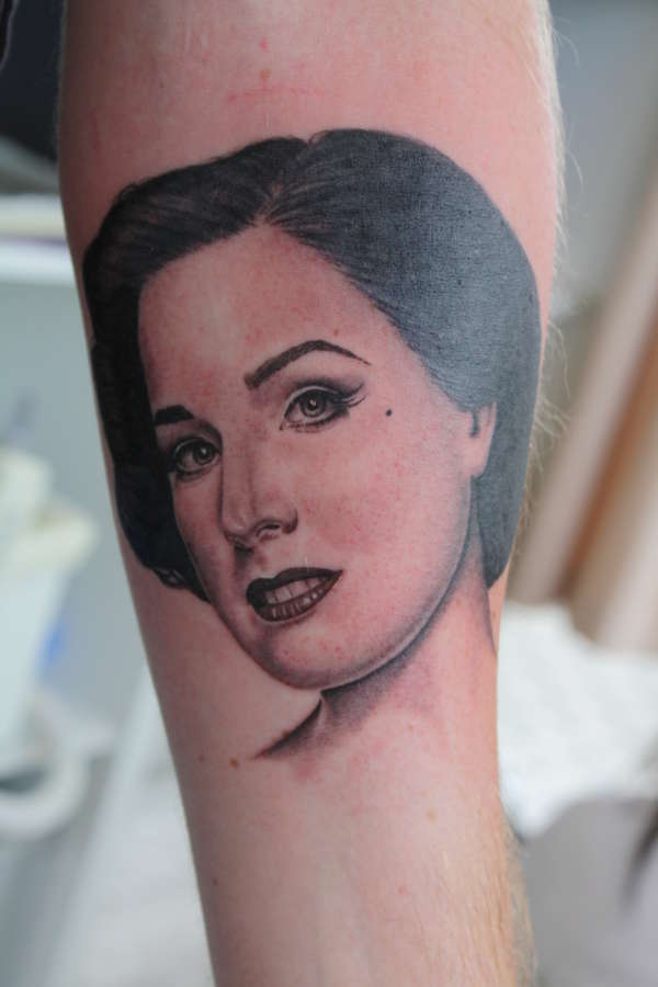 Dita von Teese tattoo