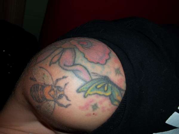 bumble bee tattoo