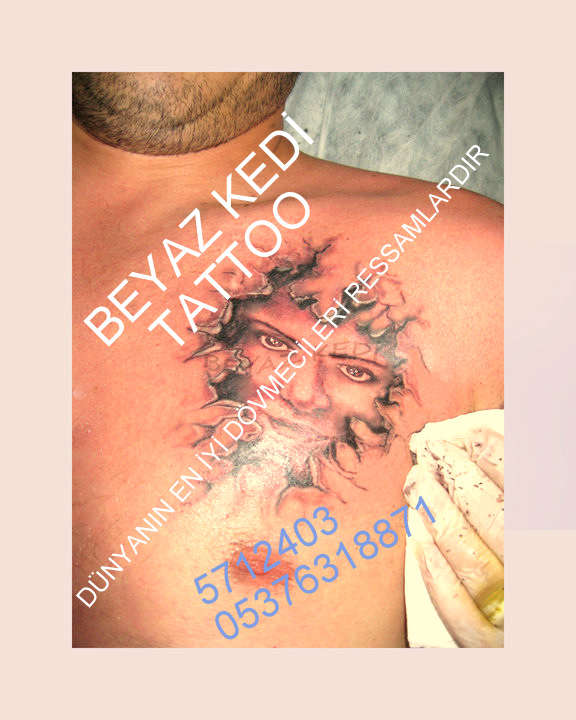 Portre dövme yapanlar beyaz kedi tattoo
