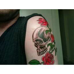 Skull and Roses 2 tattoo