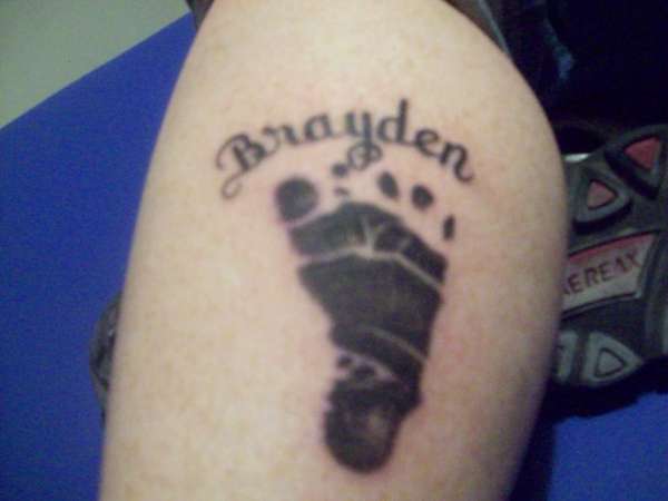 foot print tattoo