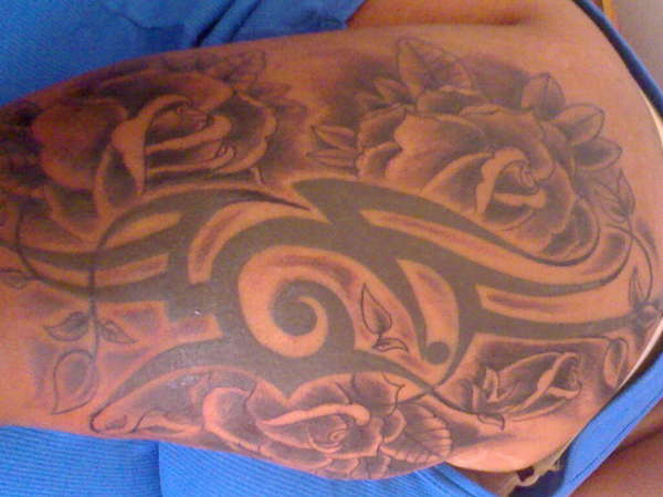 tribal with roses tattoo