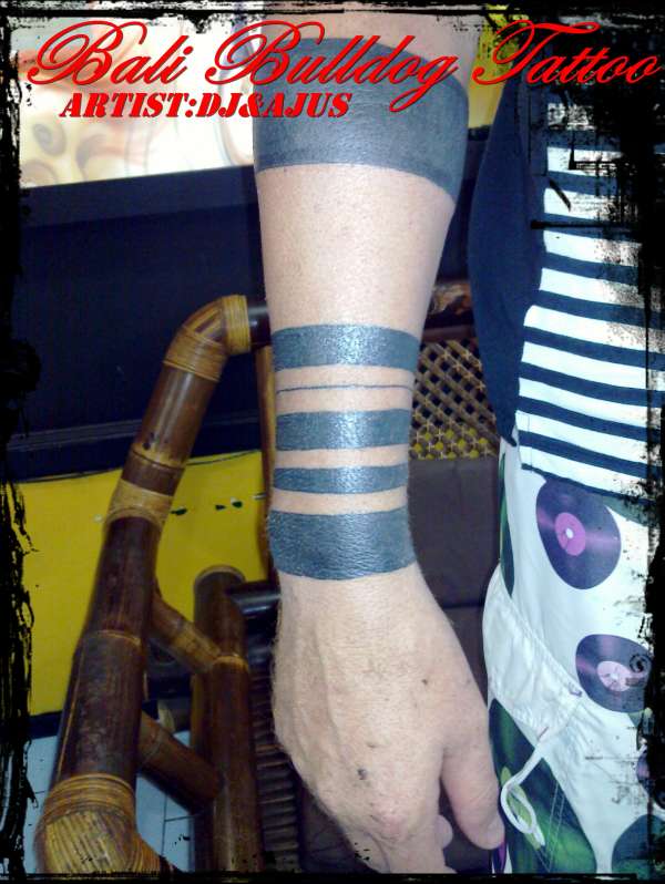 black bands tattoo