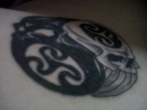 ying yang skull tattoo