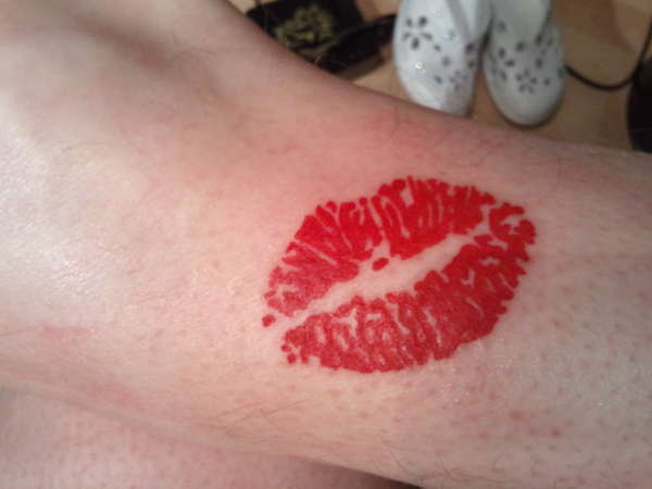 Kiss tattoo