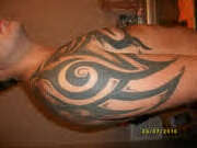 tribal shoulder tattoo