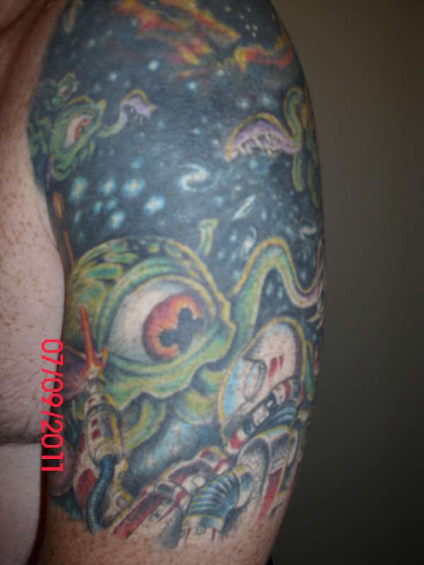 astronaut vs. aliens tattoo