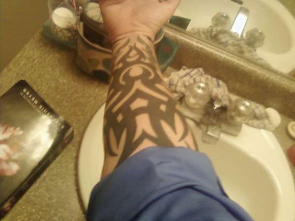 modern tribal tattoo