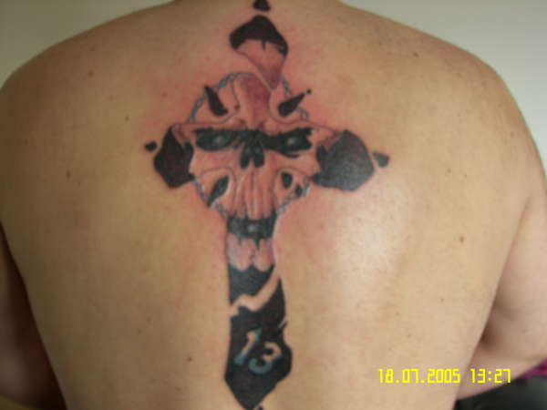 skullcross tattoo