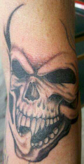 ditch skull tattoo