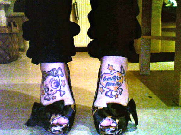 feet tattoo