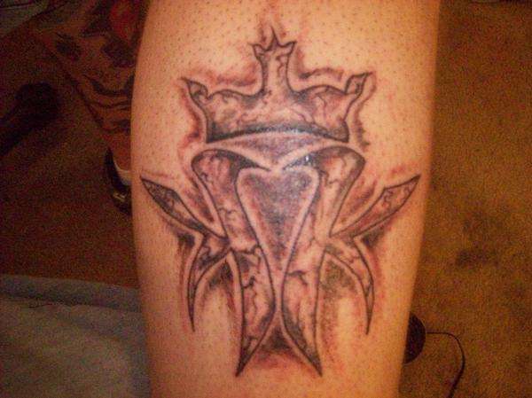 k m kings tattoo