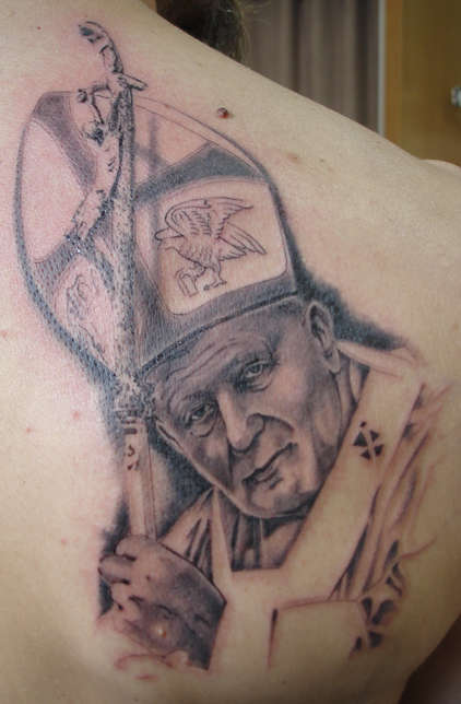 Joh Paul 2 tattoo
