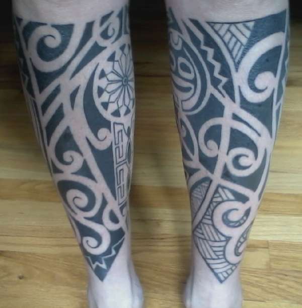 Mixed Maori and Polynesian Legs tattoo