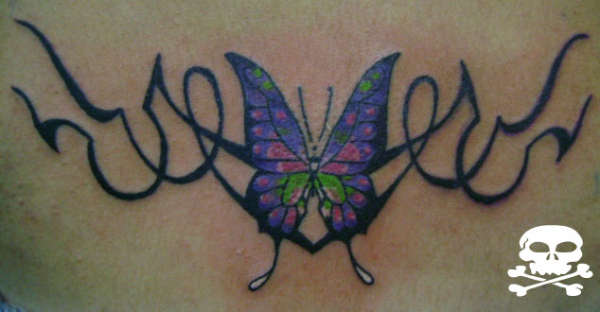 borboleta quadril tattoo