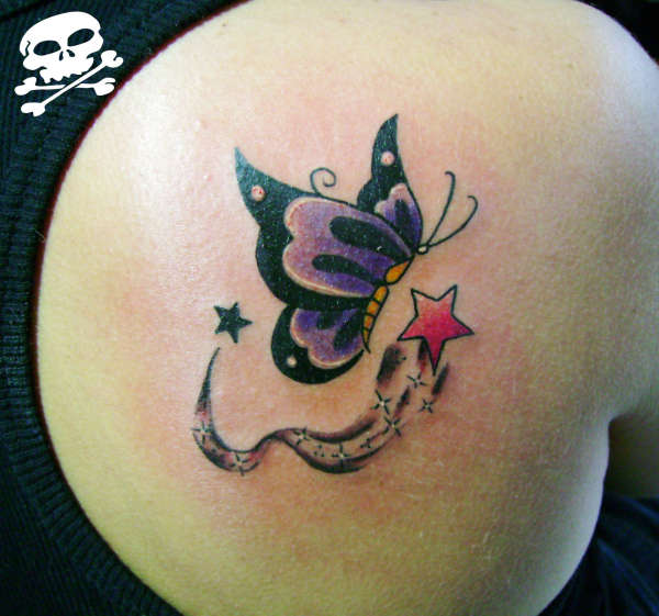 borboleta voando tattoo
