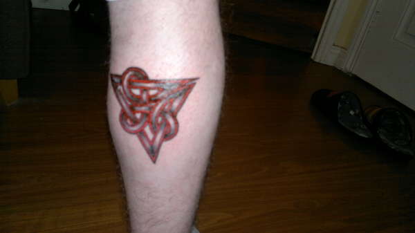 celtic triangle design tattoo