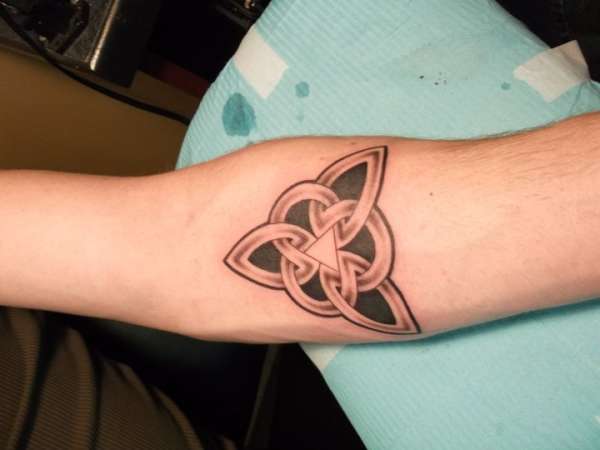 Celtiic BrotherHood Knot tattoo