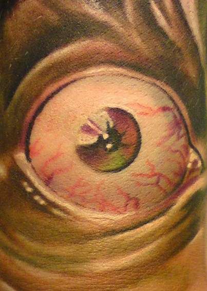 eye tattoo