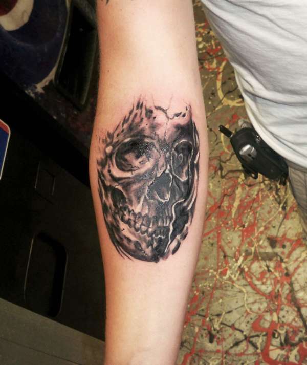 black and grey skull by kevin gordon tattoo