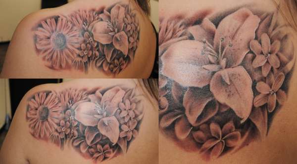 Floral tattoo