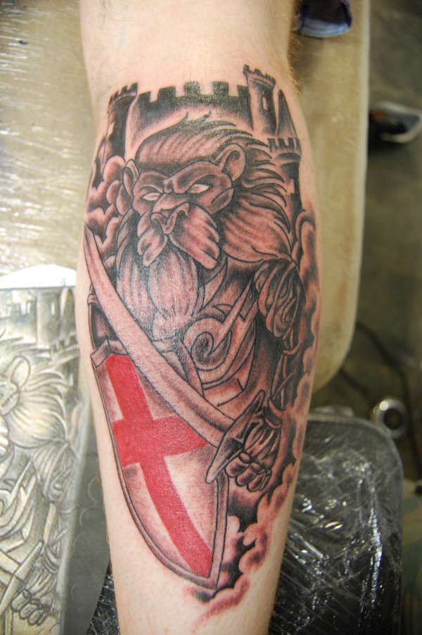 patriotic english lion tattoo